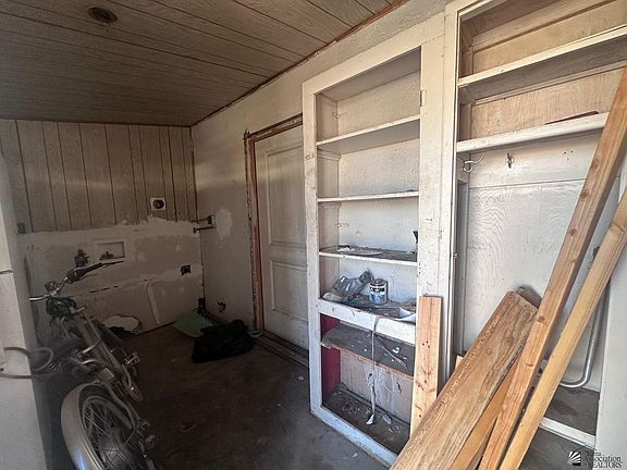 5th image of 137 S 16th Ave