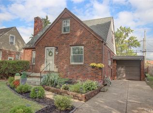 28 Cedar Rd, Cheektowaga, NY 14215