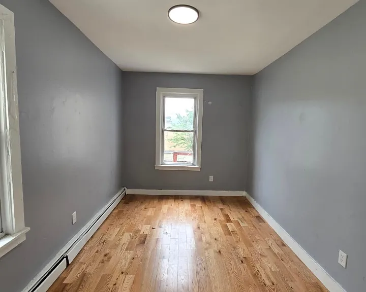 952 Lafayette St #L2 — Photo 2