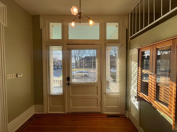 4th image of 923 Cumberland St #923