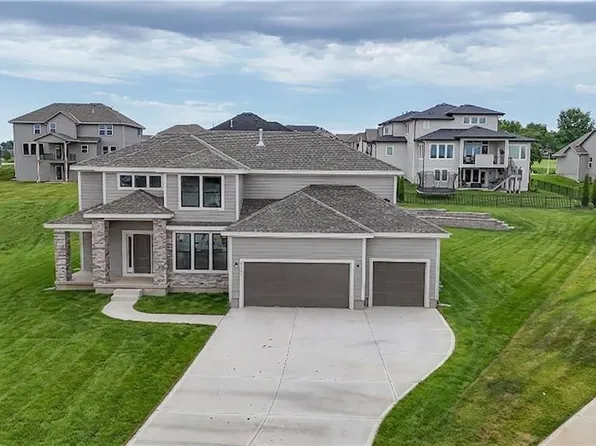 23822 Clear Creek Pkwy, Shawnee, KS 66226