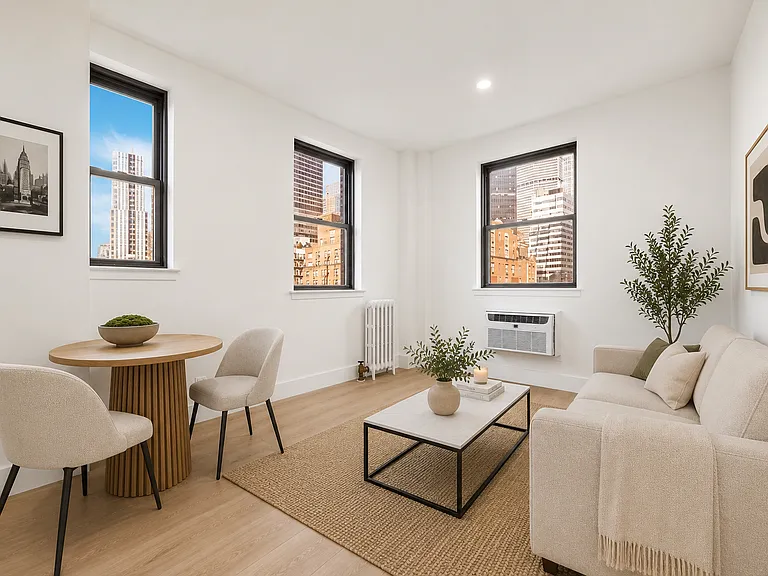 138 E 38th St #2C — Photo 2