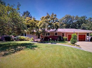 14 Lower Rd, Smithtown, NY 11787