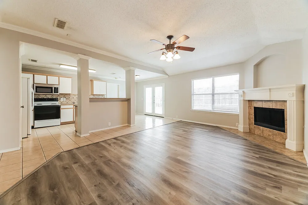 3 bed, 2.0 bath, 1515 sqft, $2,880 — Photo 4