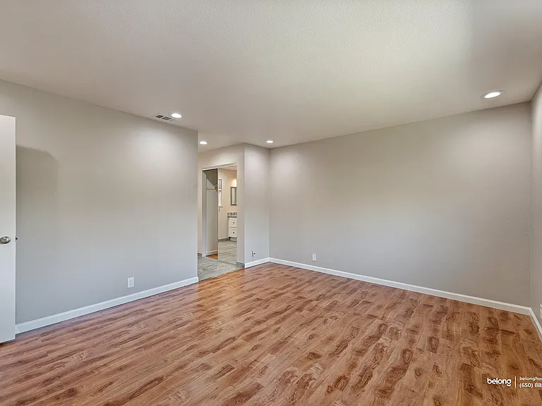 3661 Slopeview Dr — Photo 60