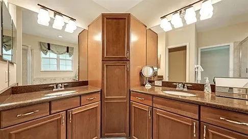 8128 Villa Grande Ct — Photo 9