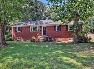 12608 Richmond St, Chester, VA 23831