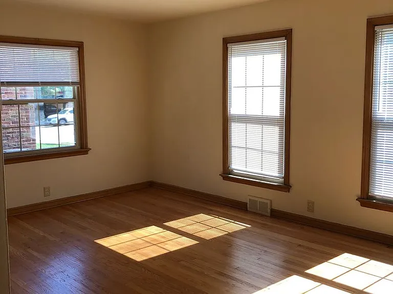 7608 Eagle St — Photo 33