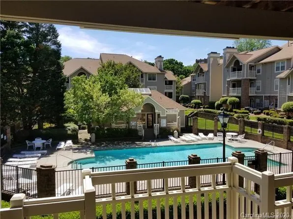 5003 Sharon Rd, Charlotte, NC 28210