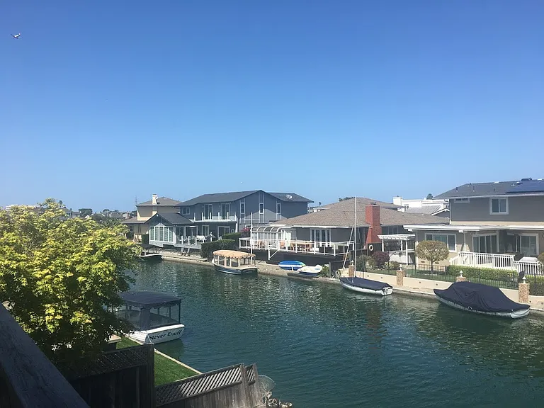 Lurline Dr — Photo 12