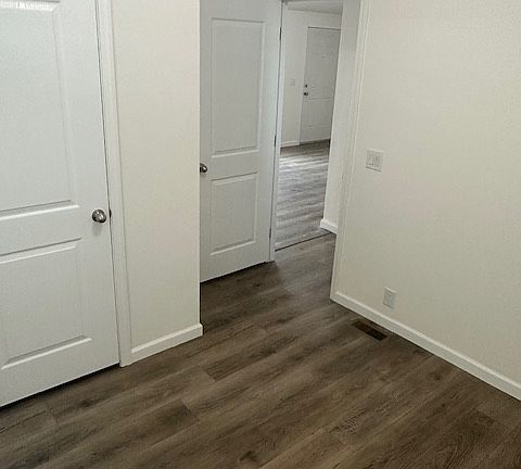 3rd image of 19125 Avenue 17