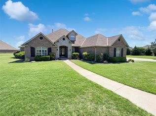 22450 Cedar Farm Rd, Edmond, OK 73003