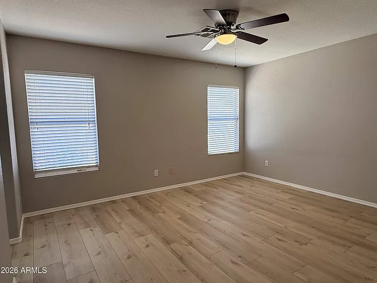 1330 W Gary Dr — Photo 7