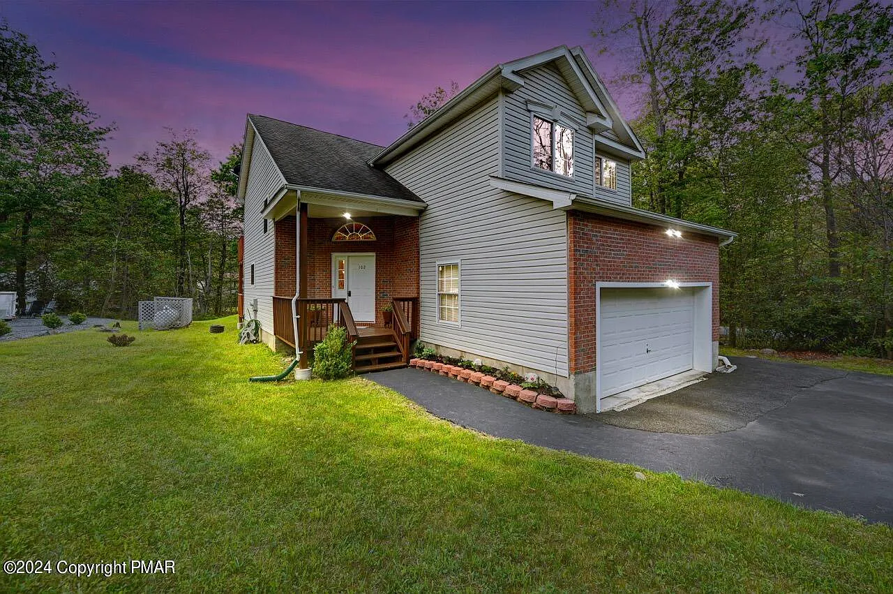 102 Black Bear Ln photo 1
