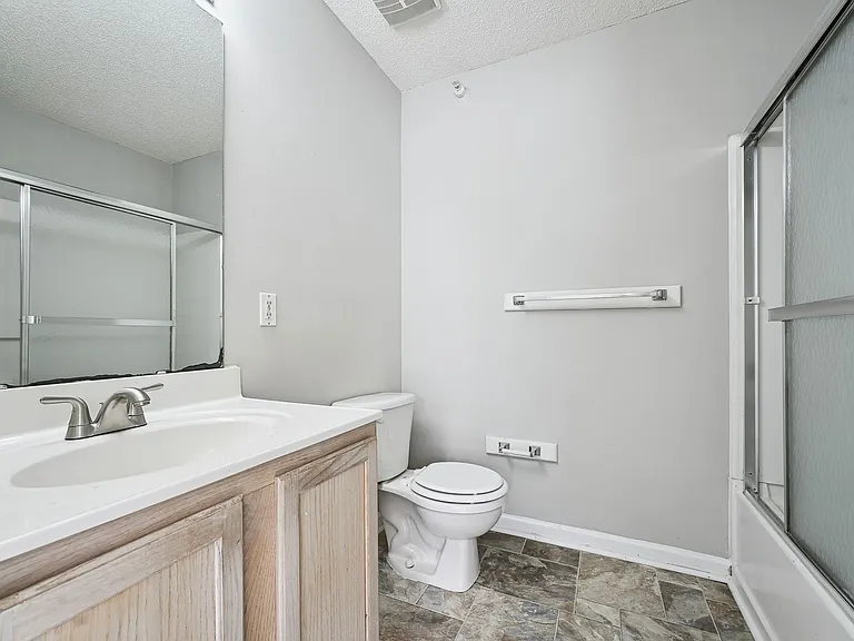 2000 University Woods Rd #204 — Photo 11