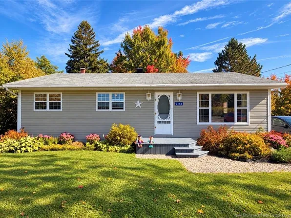 2166 Carron Dr, Bathurst, NB E2A 6A1