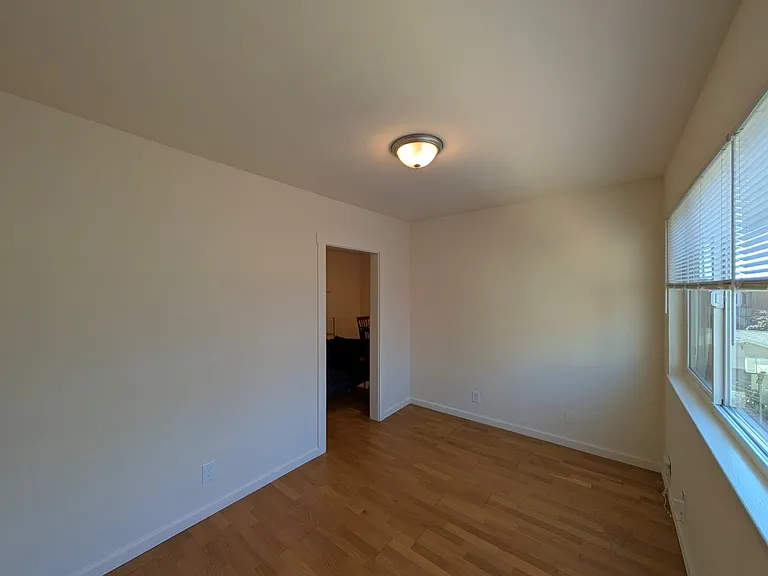 2534 Benvenue Ave — Photo 42