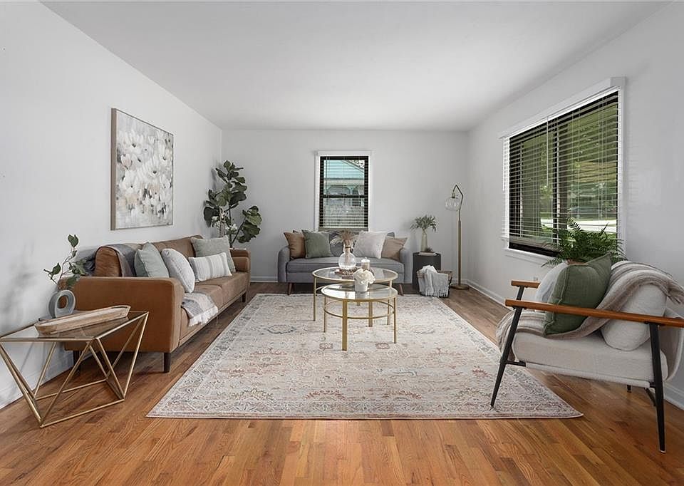 209 NE Maple St, Lees Summit, MO 64063 | Zillow