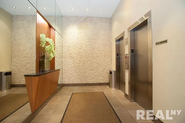 Rented by REAL New York | media 8
