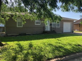 320 Indiana Ave, Salina, KS 67401