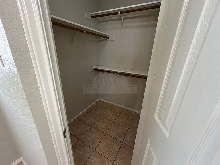 4507 Lonesome Dove Dr — Photo 18