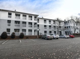 222 Oakwood Ct, Winston Salem, NC 27103