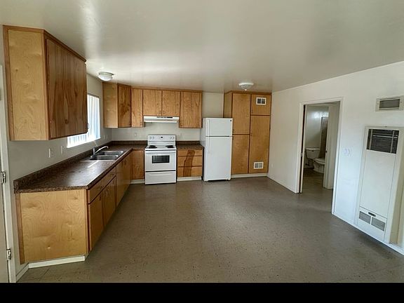 3rd image of 1111 E Foothill Blvd