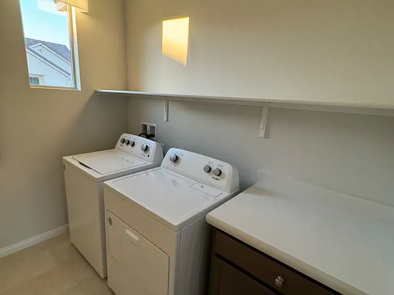 3583 Ivy Way — Photo 6