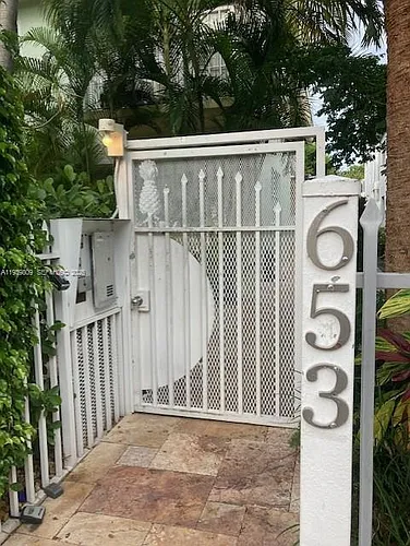 653 Michigan Ave #11 Photo 1