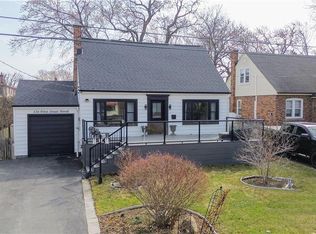 116 1st St N, Hamilton, ON