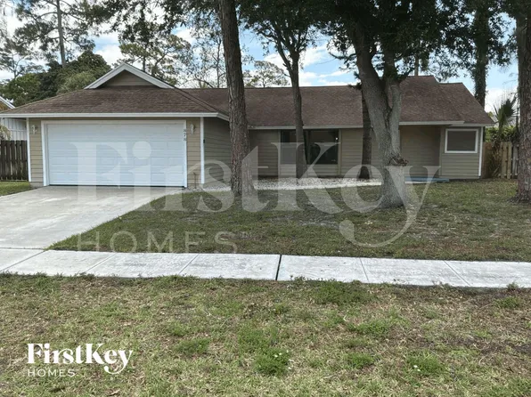 878 Daffodil Dr, Wellington, FL 33414