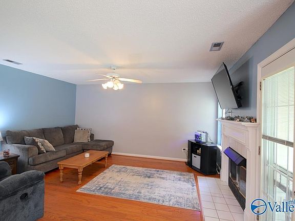 2nd image of 128 Champions Green Dr