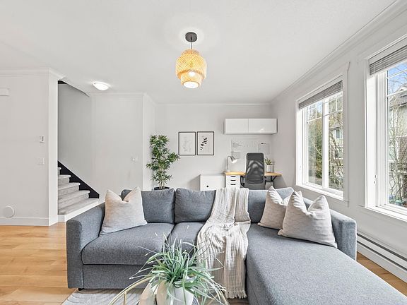 4th image of 15399 Guildford Dr #12