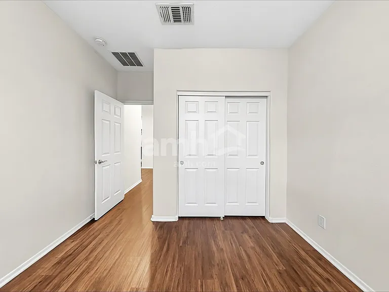 1688 E Primavera Way — Photo 12
