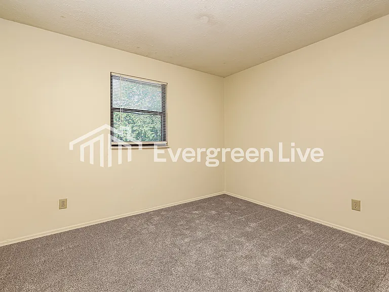 9722 Nettleton Park — Photo 13