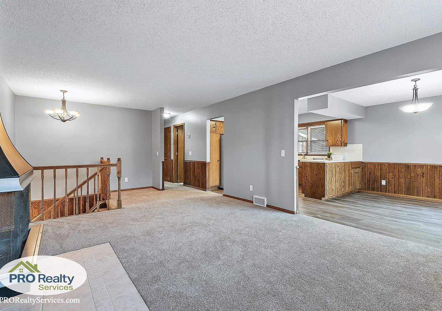 5 Bedroom Home in Brooklyn Center — Photo 3