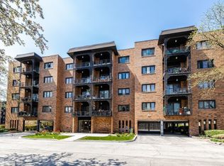 9375 Landings Ln Unit 502, Des Plaines, IL 60016