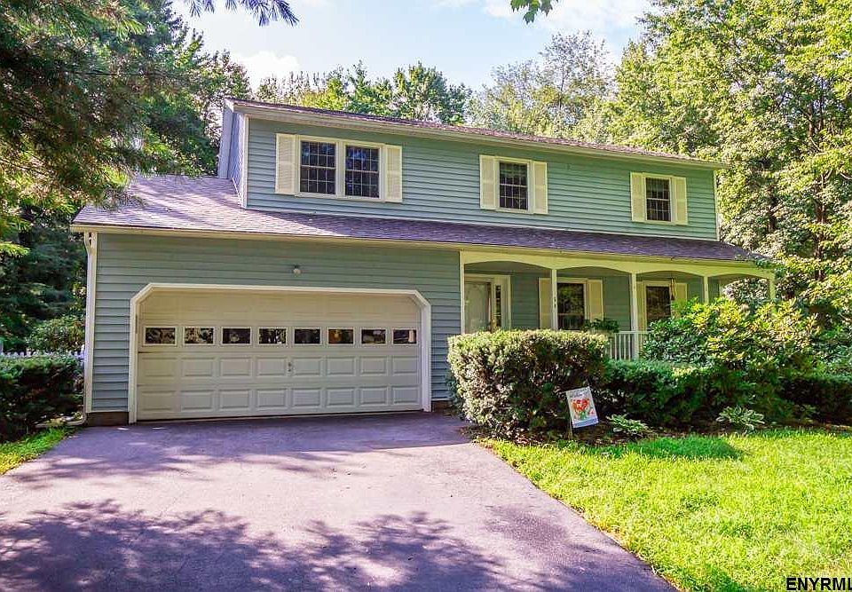 1st image of 54 Esopus Dr
