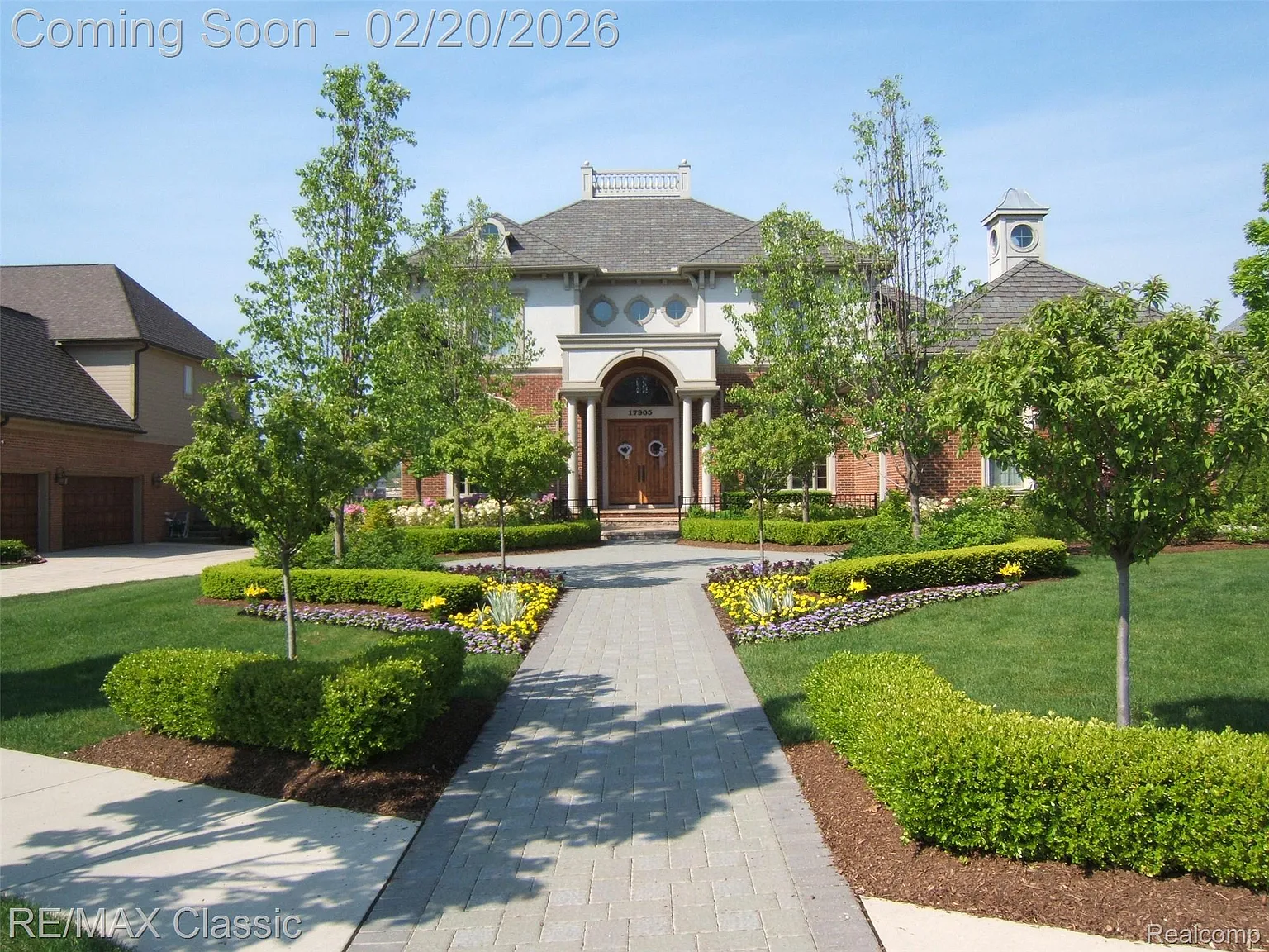 17905 Parkshore Dr photo 1