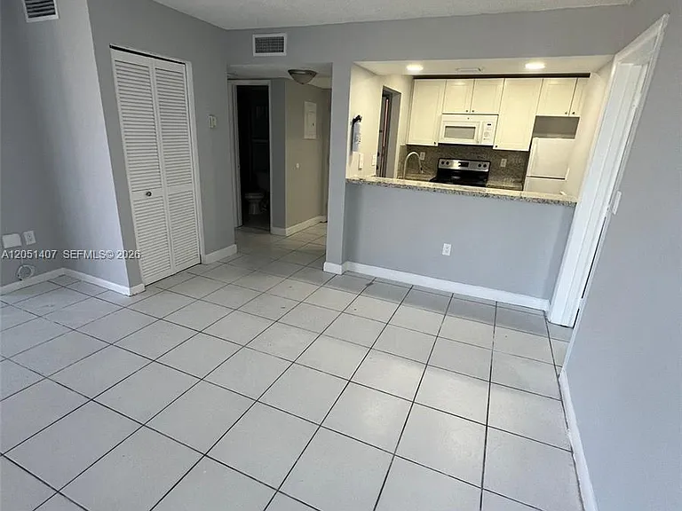 7035 NW 186th St #D509 — Photo 2