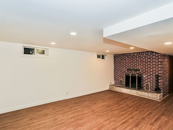 2nd image of 1434 S 116th St #B
