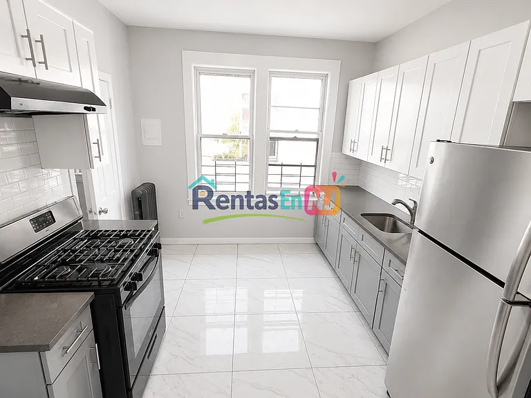 20 Ellis Ave #5B — Photo 2