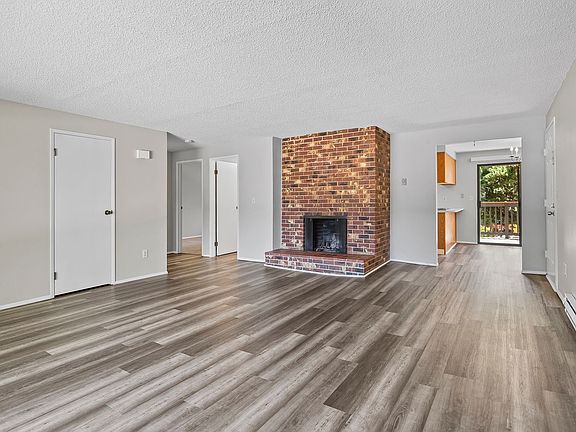 4th image of 5660 SW 180th Ave #16