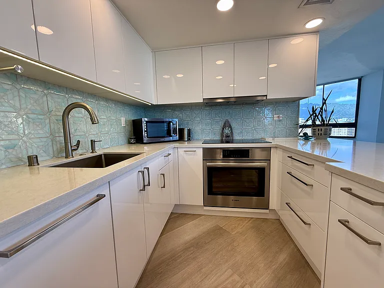 2499 Kapiolani Blvd #1201 — Photo 3