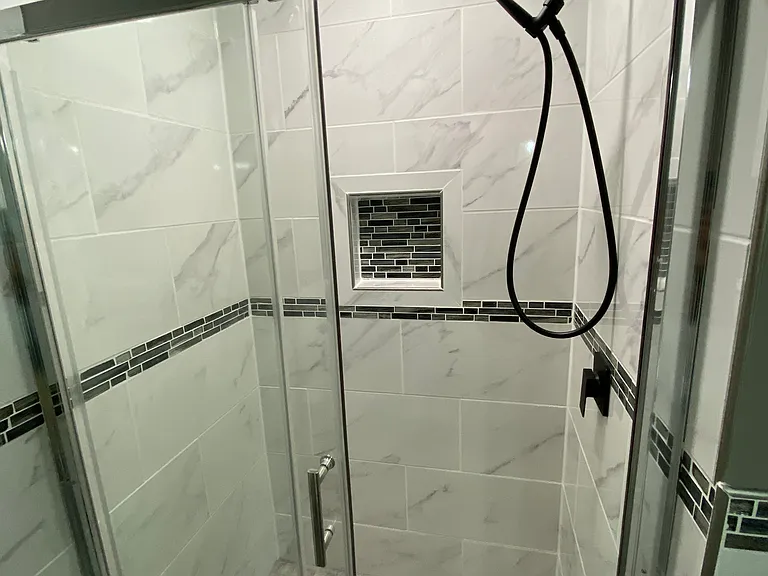 410 Green Hollow Dr — Photo 14
