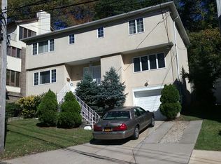 69 Hillside Ave, Staten Island, NY 10304
