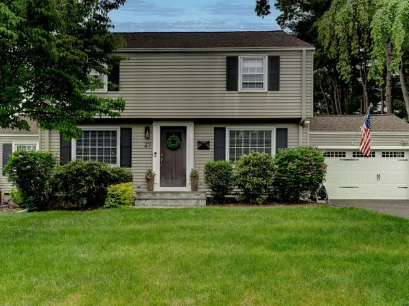 27 Sunrise Hill Drive, West Hartford, CT 06107