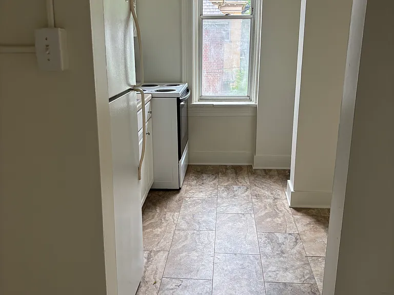 6135 Jackson St #2R — Photo 11