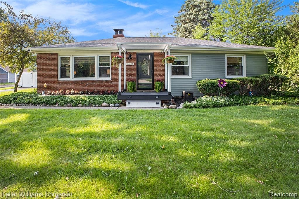 19325 Masonic Blvd, Roseville, MI 48066 Zillow