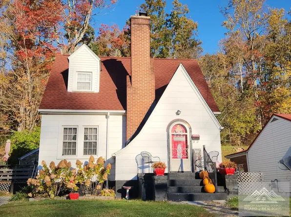 2004 College Ave, Bluefield, WV 24701